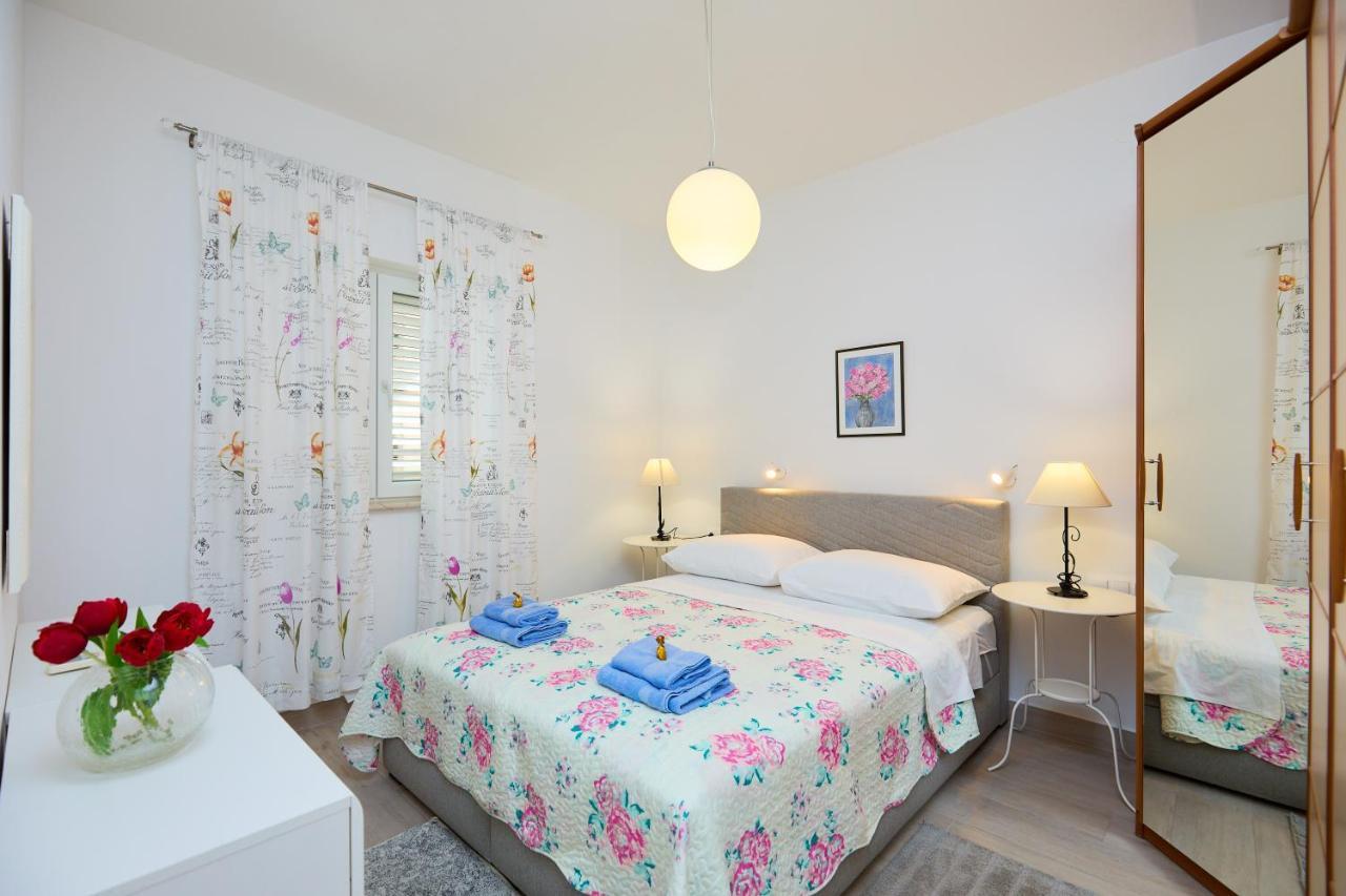Apartment Laurus Dubrovnik Bagian luar foto